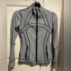 Lululemon Define Jacket - color: grey, size: 2